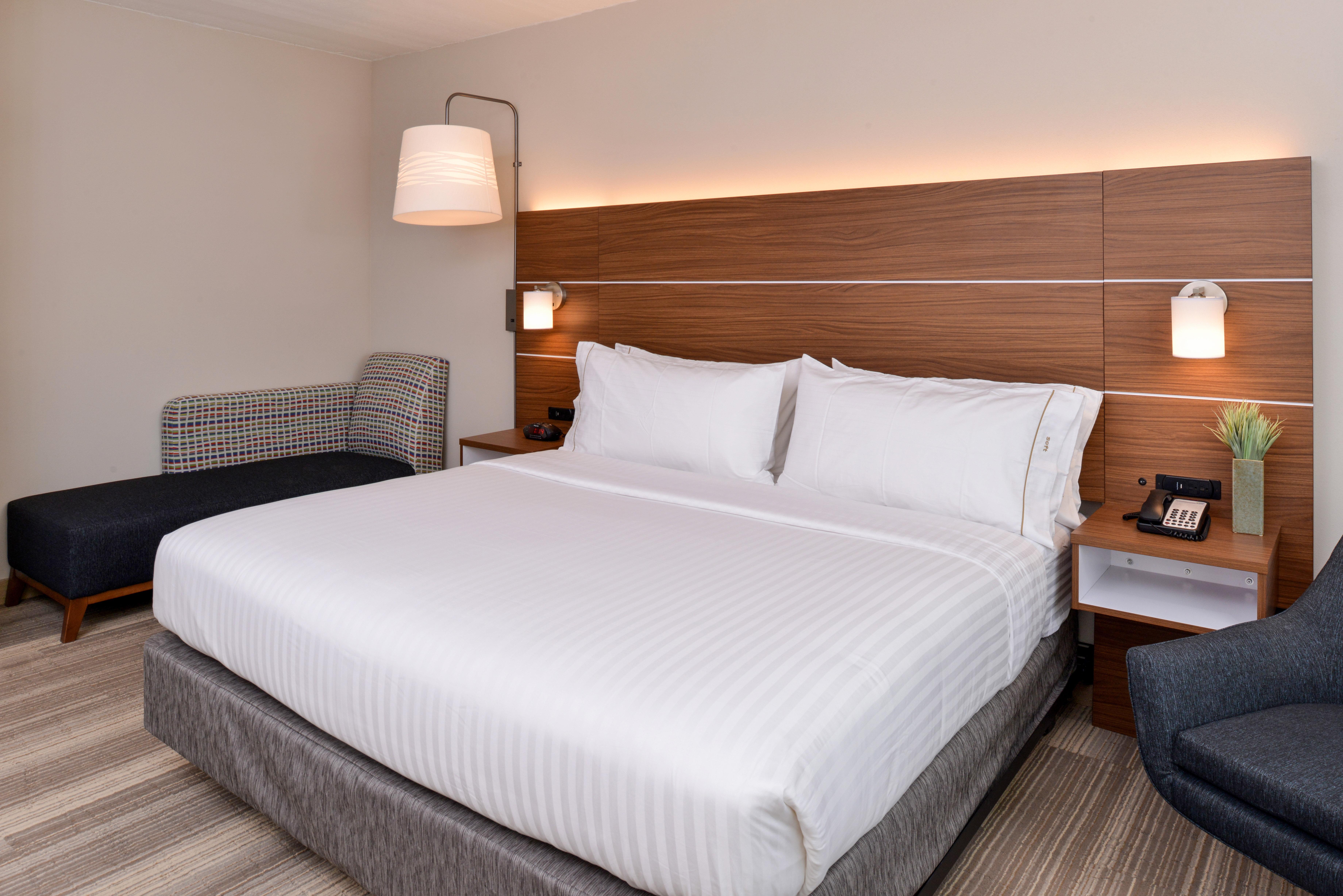Holiday Inn Express & Suites - St. Petersburg - Madeira Beach By Ihg Kültér fotó
