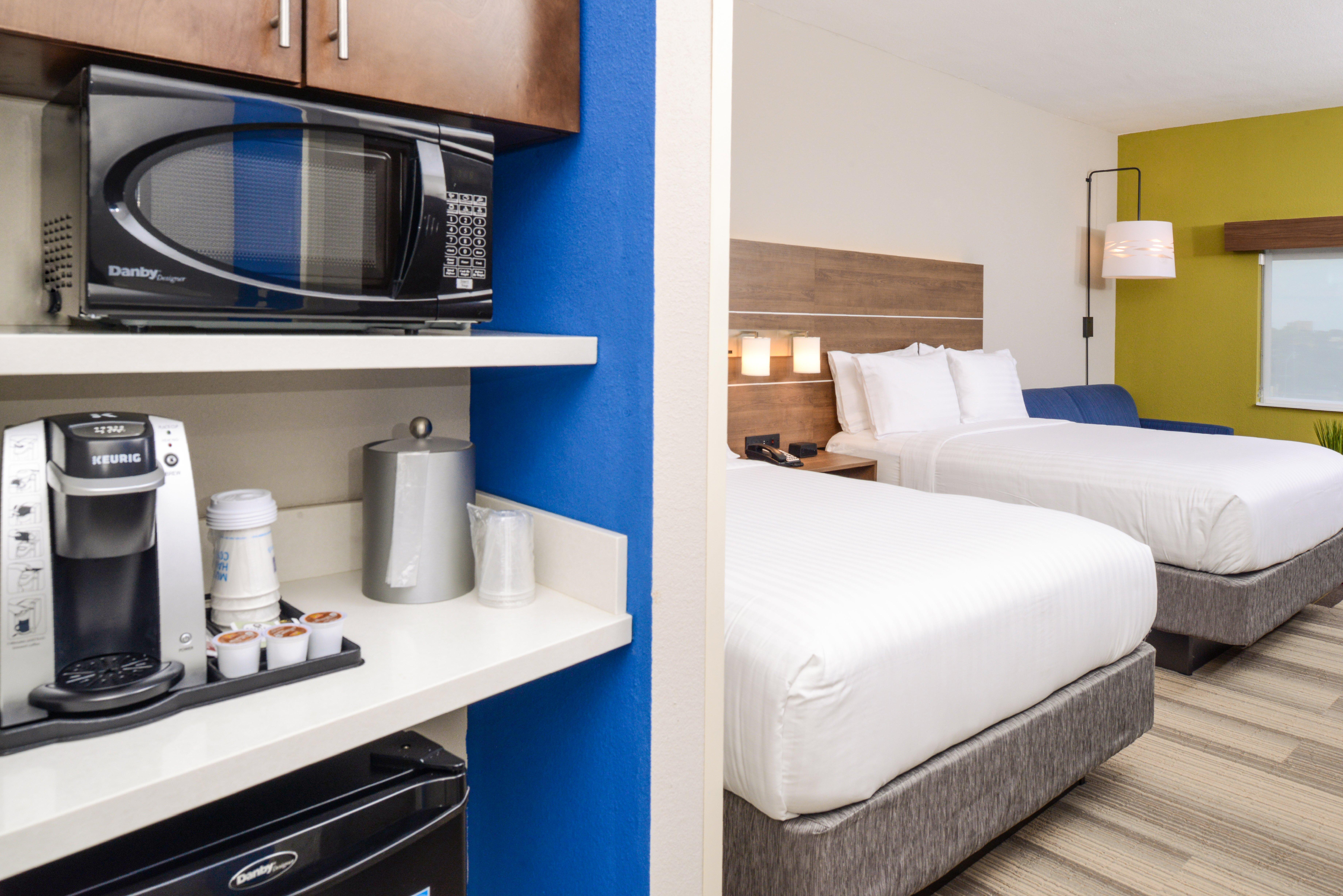 Holiday Inn Express & Suites - St. Petersburg - Madeira Beach By Ihg Kültér fotó