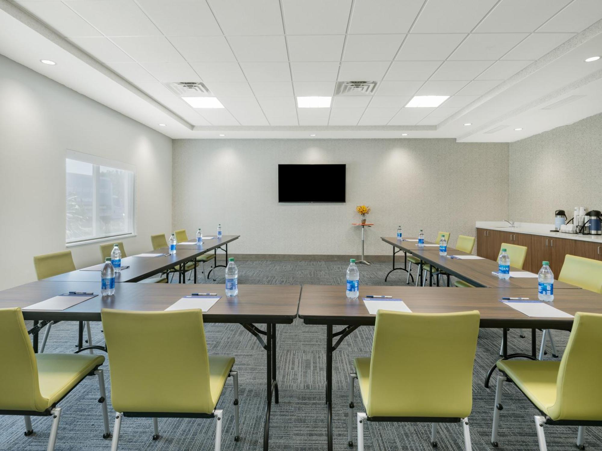 Holiday Inn Express & Suites - St. Petersburg - Madeira Beach By Ihg Kültér fotó