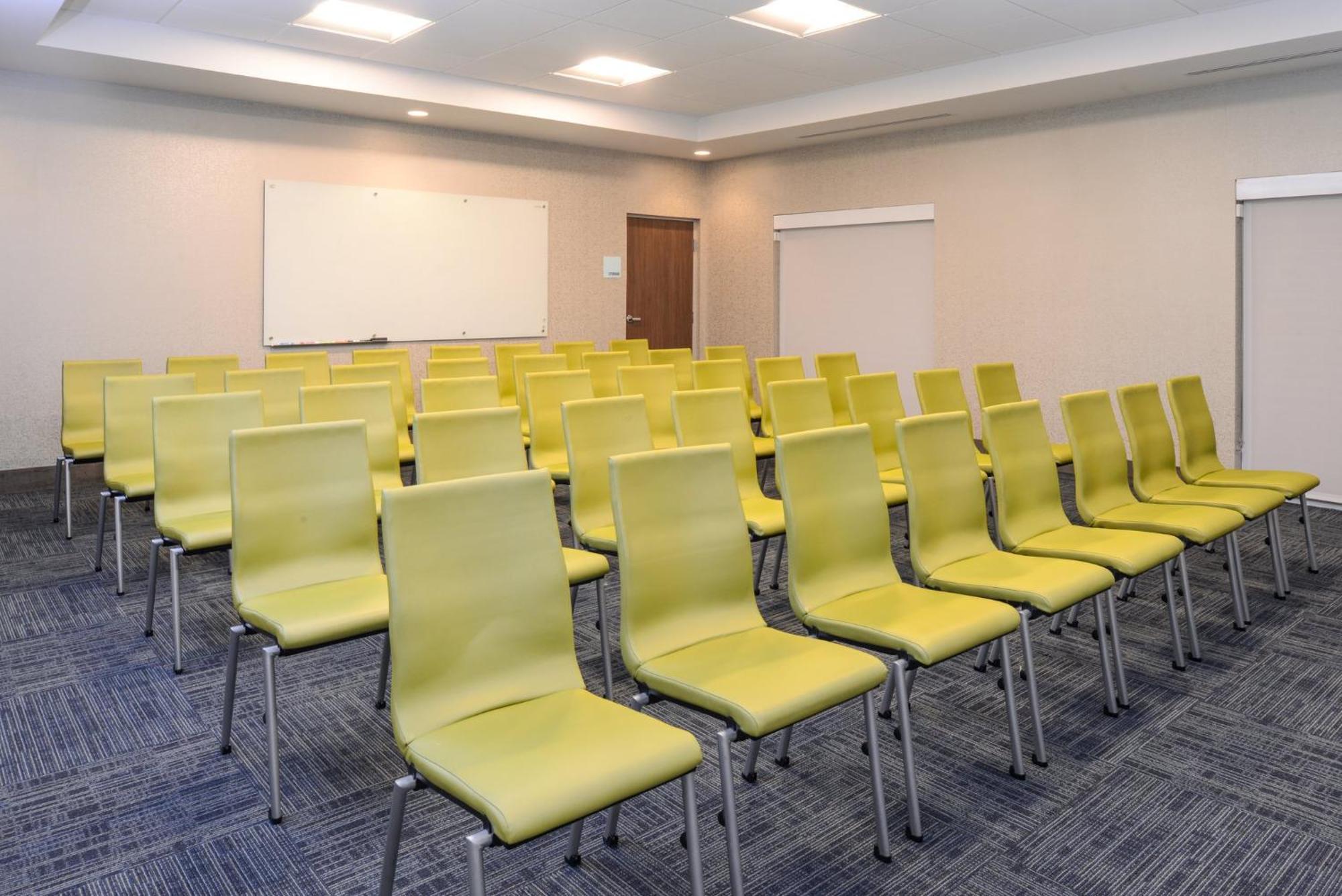Holiday Inn Express & Suites - St. Petersburg - Madeira Beach By Ihg Kültér fotó
