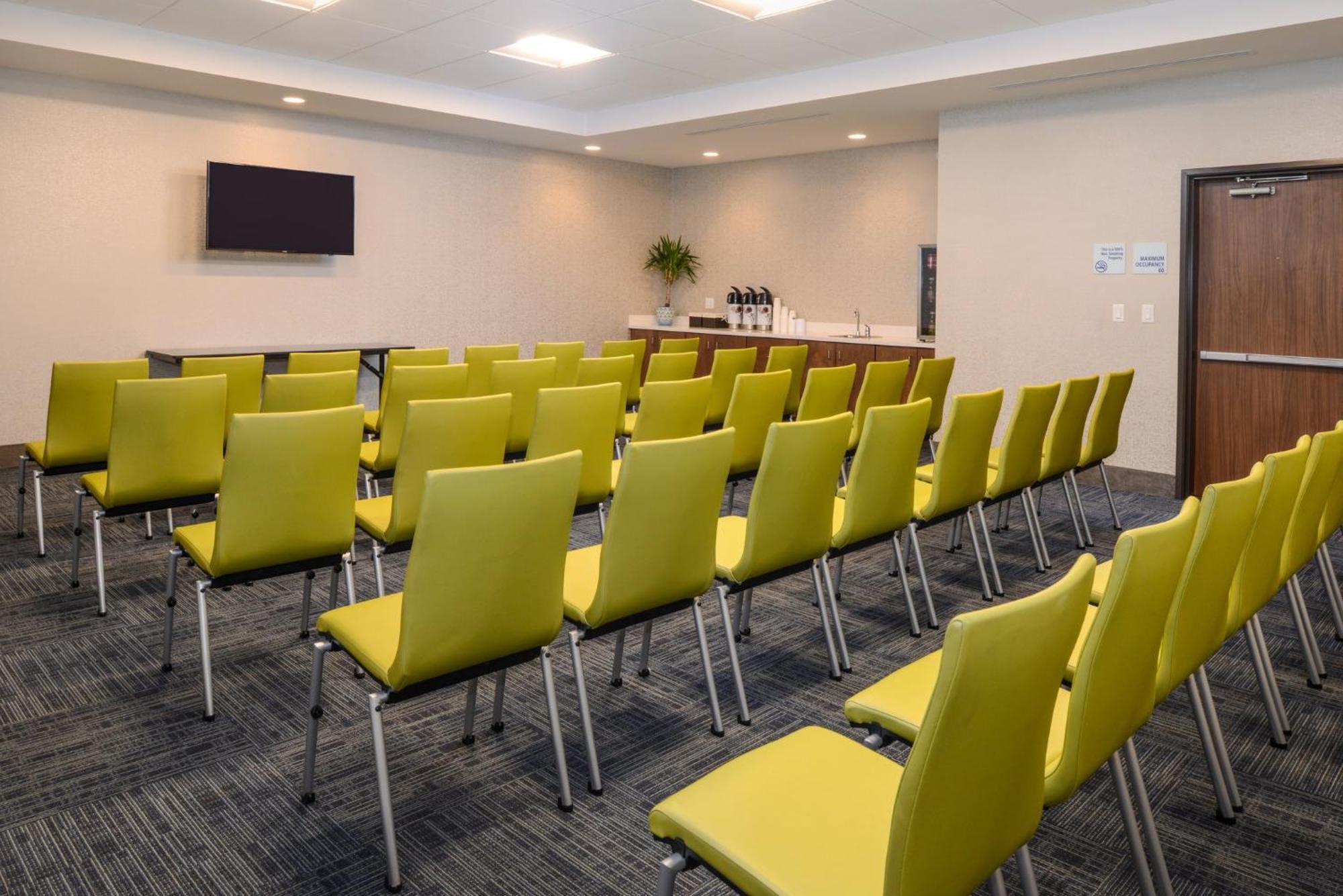 Holiday Inn Express & Suites - St. Petersburg - Madeira Beach By Ihg Kültér fotó